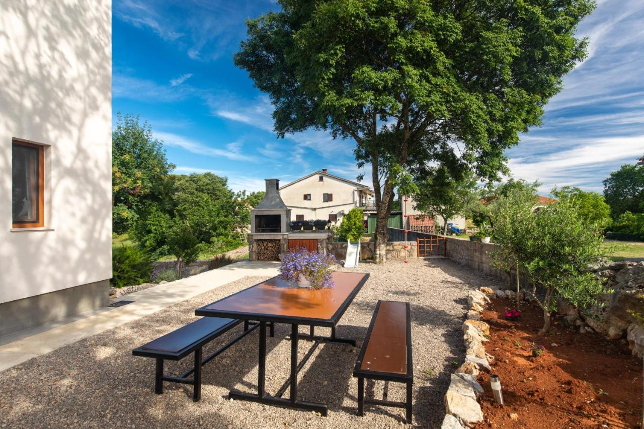 Apartments Brig Perfect Countryside Holiday! Krk Town Esterno foto